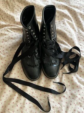 Black Laredo Women's Leather Lace-Up Boots